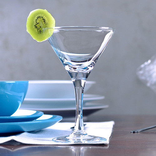 Wholesale bulk pack ready stock barware cocktail glass 7oz martini glasses